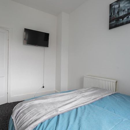 Home In Levenshulme, Manchester Extérieur photo