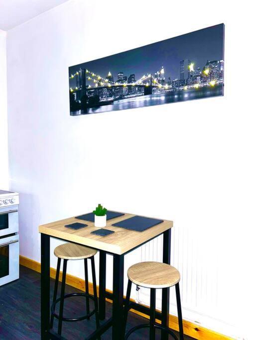 Home In Levenshulme, Manchester Extérieur photo