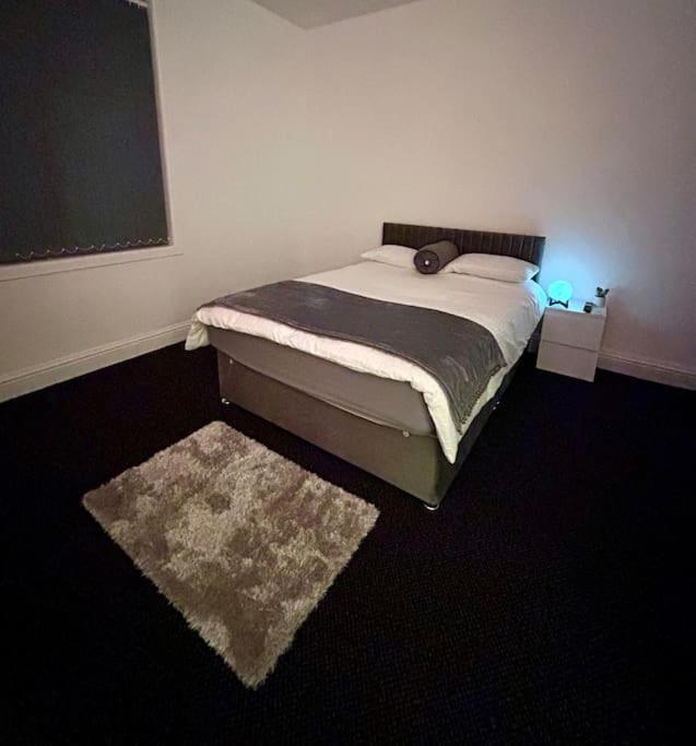 Home In Levenshulme, Manchester Extérieur photo