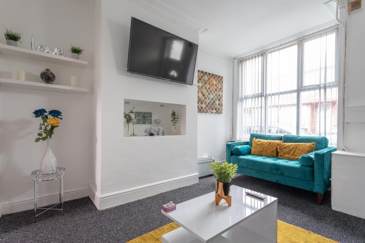 Home In Levenshulme, Manchester Extérieur photo