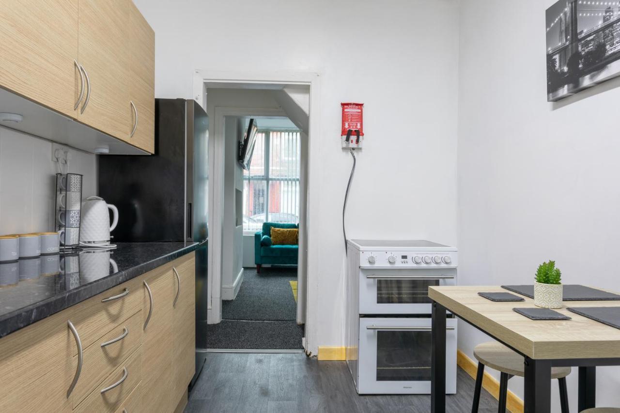Home In Levenshulme, Manchester Extérieur photo